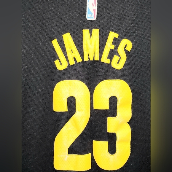 Lebron James Jersey - Size Men's L (Large) - Picture 2 of 6